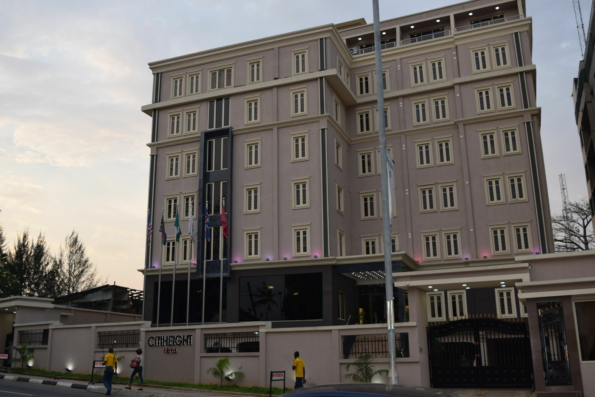 Citiheight Hotel Икея Экстерьер фото